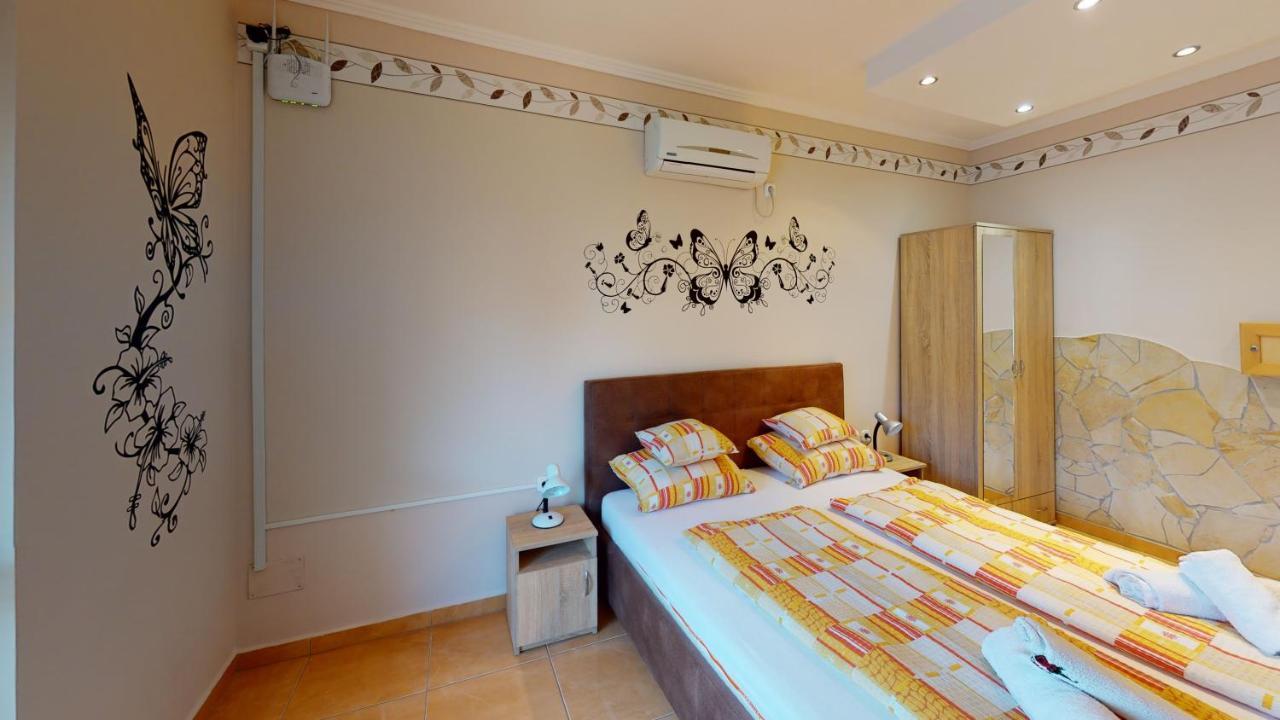 Cristian Apartman Hajduszoboszlo Exterior photo